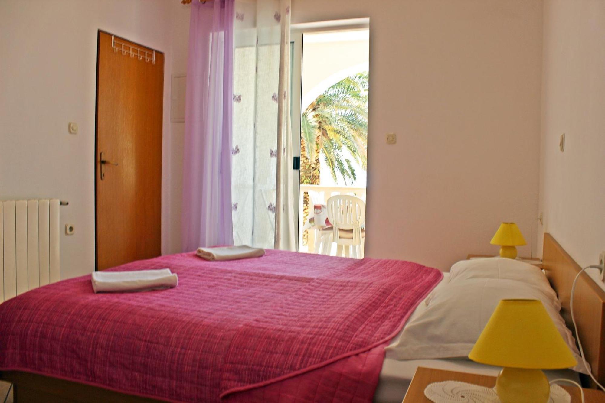 Apartments Pansion Franka Brist Εξωτερικό φωτογραφία