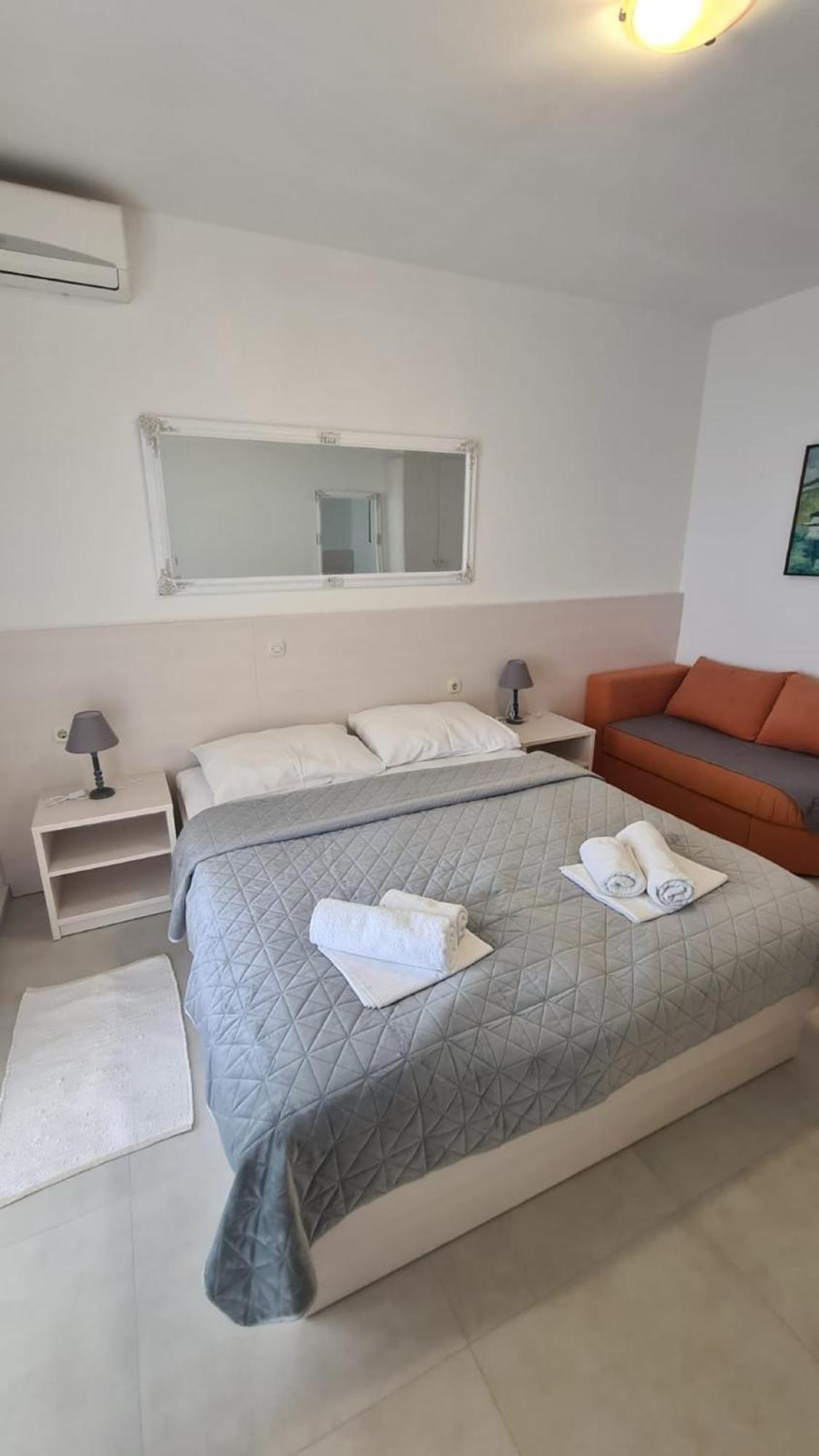 Apartments Pansion Franka Brist Εξωτερικό φωτογραφία