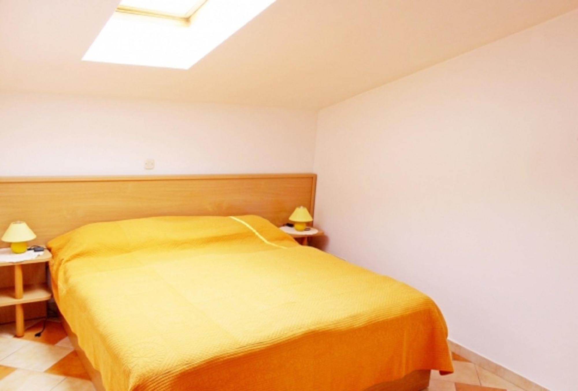 Apartments Pansion Franka Brist Εξωτερικό φωτογραφία