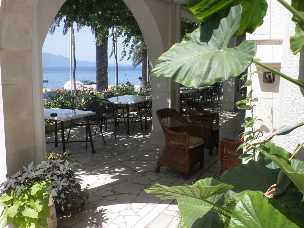 Apartments Pansion Franka Brist Εξωτερικό φωτογραφία