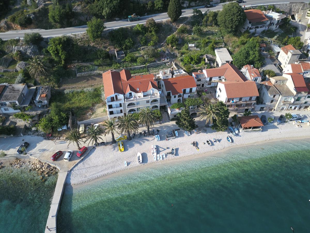 Apartments Pansion Franka Brist Εξωτερικό φωτογραφία