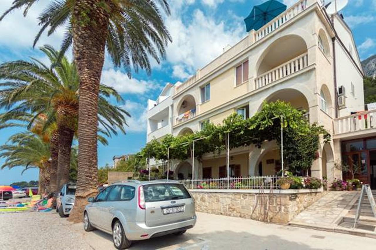 Apartments Pansion Franka Brist Εξωτερικό φωτογραφία