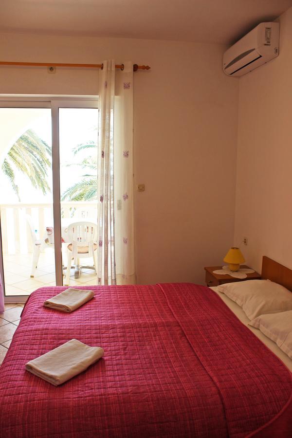 Apartments Pansion Franka Brist Εξωτερικό φωτογραφία